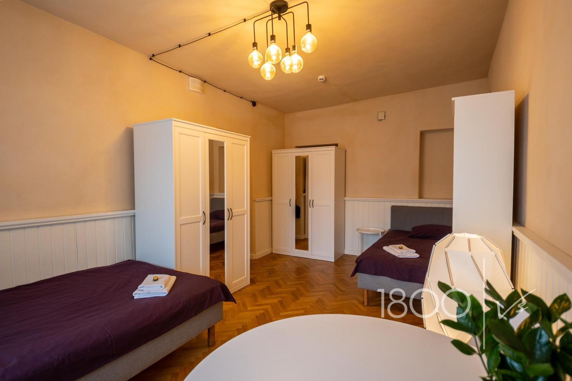 1800 By Vince Stay - Private Rooms In Town Hall Square Ταρτού Εξωτερικό φωτογραφία